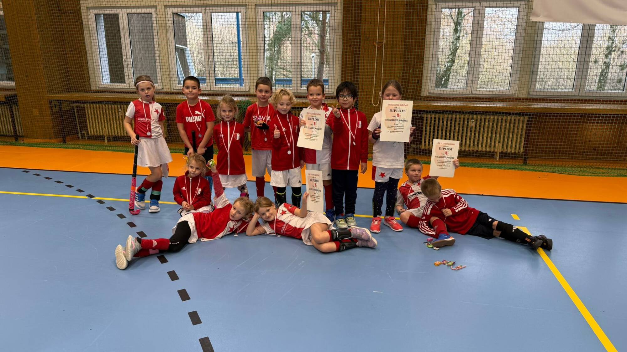 TURNAJ U6,U8, neděle,7.12.2025, hala CHODOV